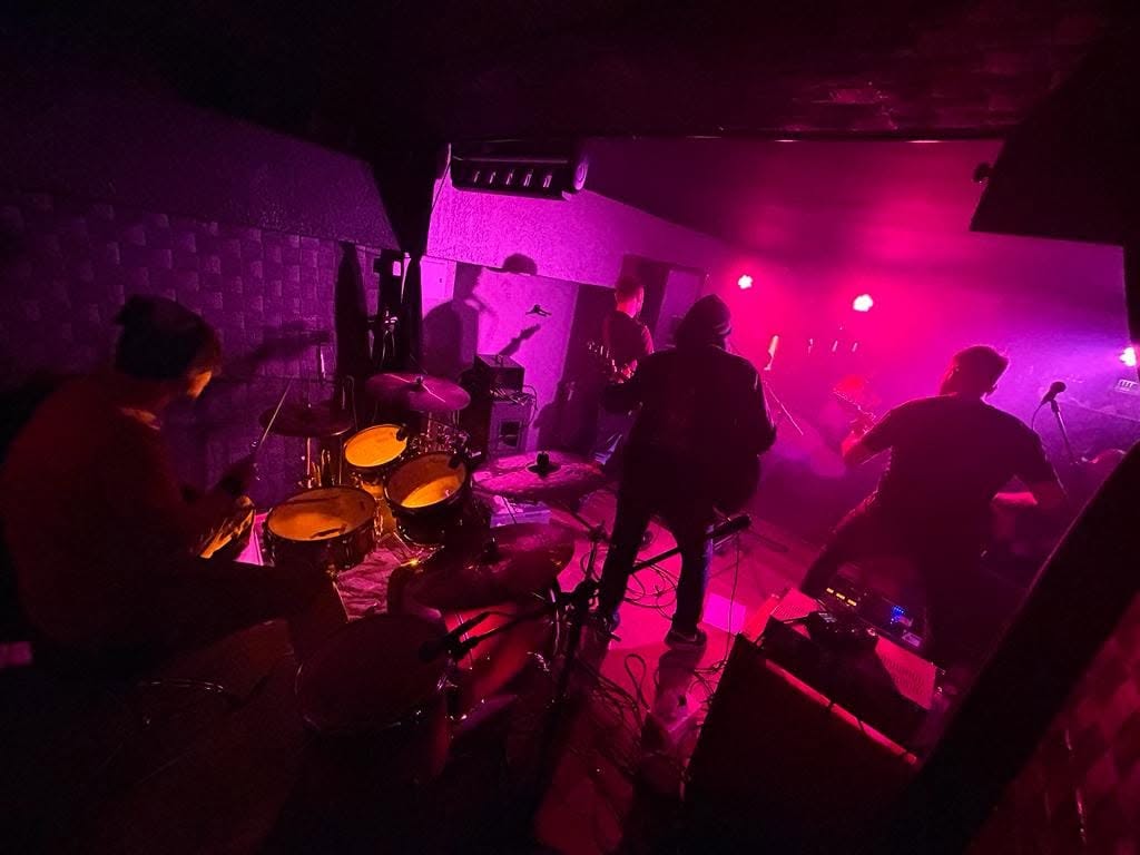 Trzy Maszty na klubowej scenie